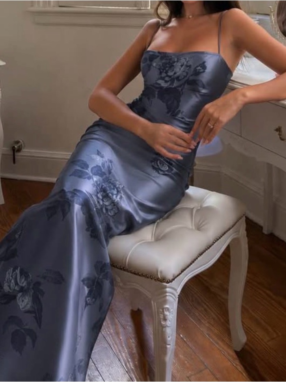 Reformation silk Frankie dress size 0. Elegant Navy Blue Floral Satin Slip Dress